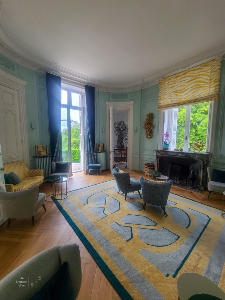 Sitting room inside the chateau at Hotel Domaine de la Tortiniere