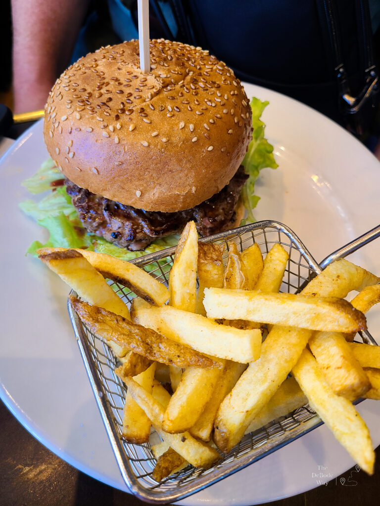 Burger and fries in Paris